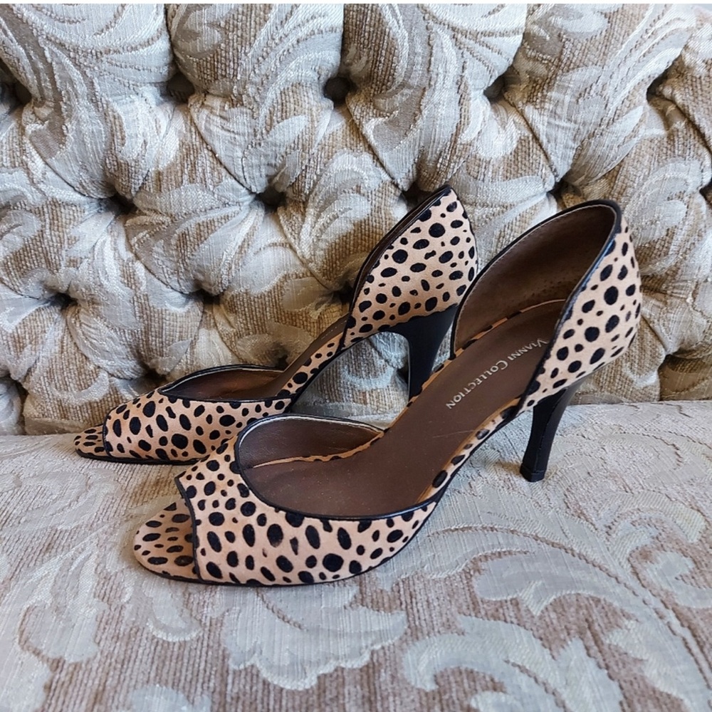 Roberto Vianni Collection Vintage Leopard print peep-toe pump - Size 8.5 - 9